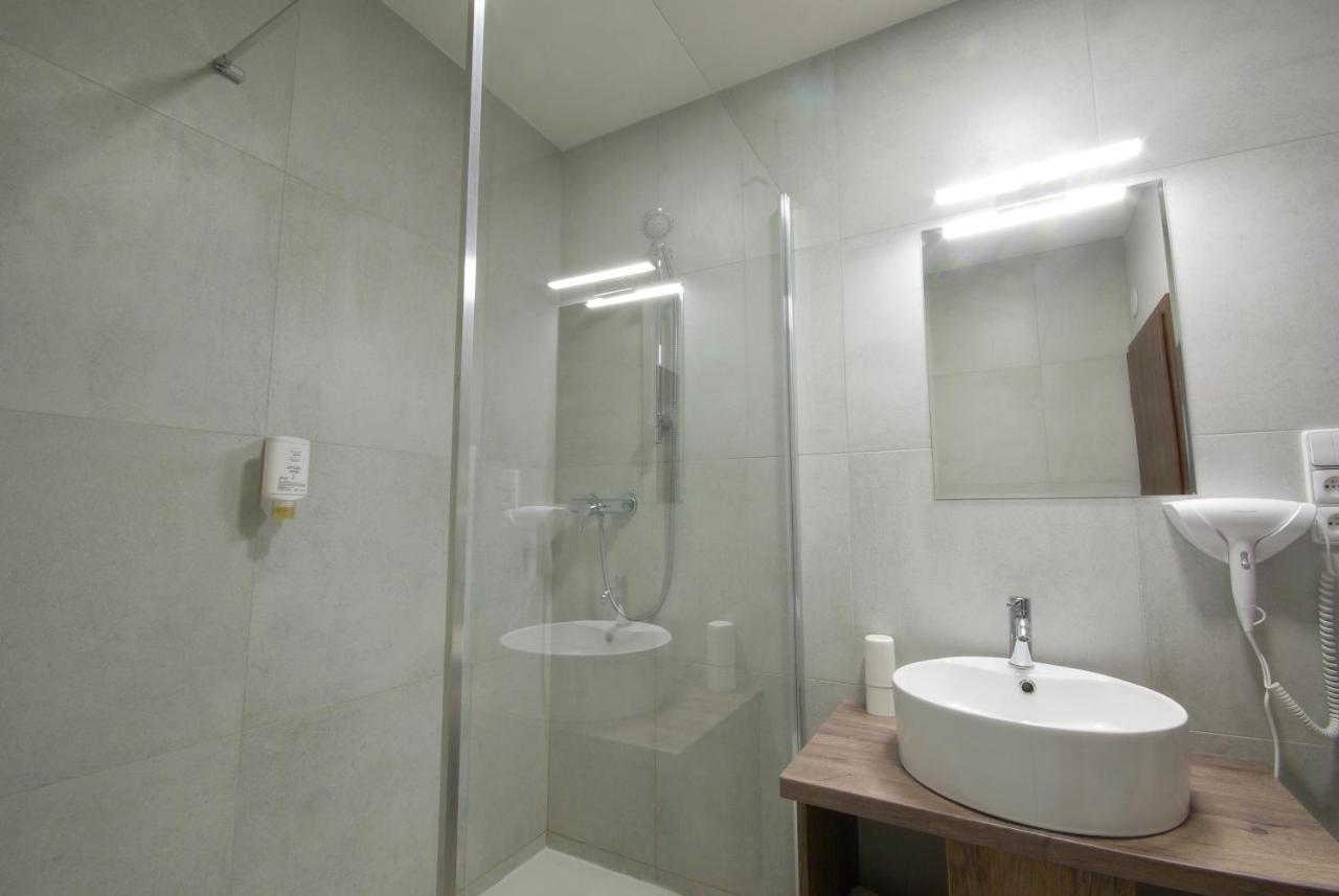 Adeba Hotel Prague Luaran gambar