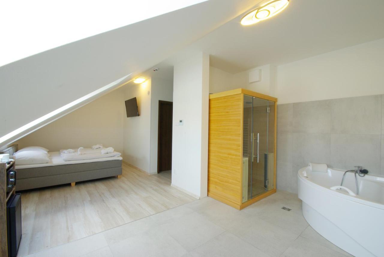 Adeba Hotel Prague Luaran gambar